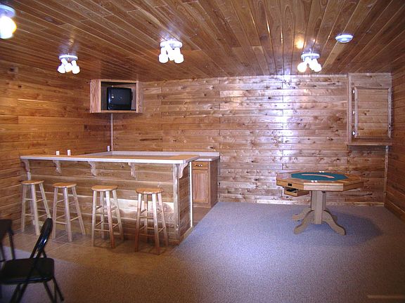 LL game/rec area with ash tongue & groove