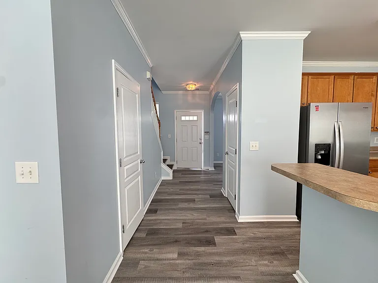 413 Hamlet Park Dr — Photo 16