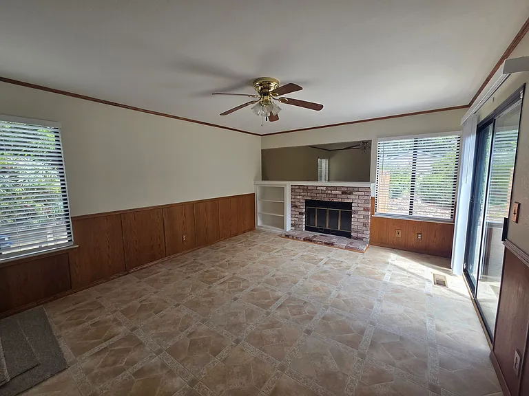 11732 Bloomington Way — Photo 8