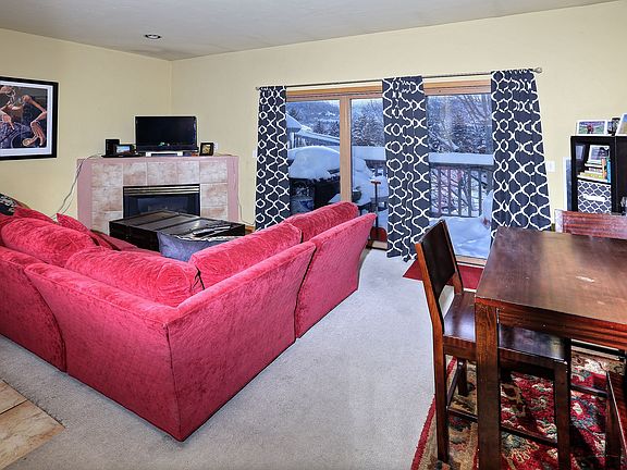 3rd image of 215 W Beaver Creek Blvd #18