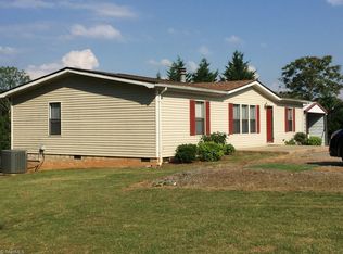 1243 Chestnut Ridge Rd, Pilot Mountain, NC 27041