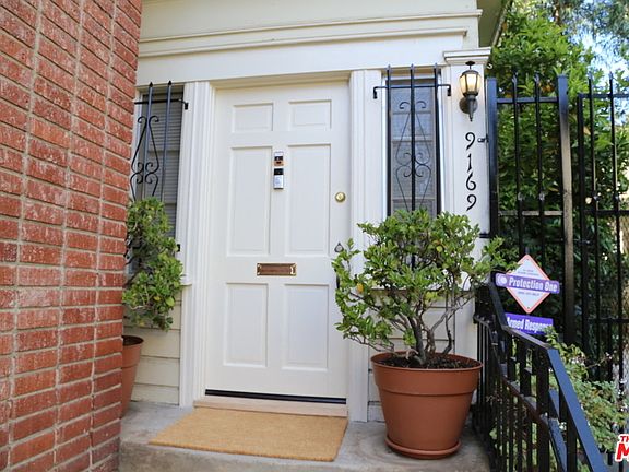 2nd image of 9169 Phyllis St