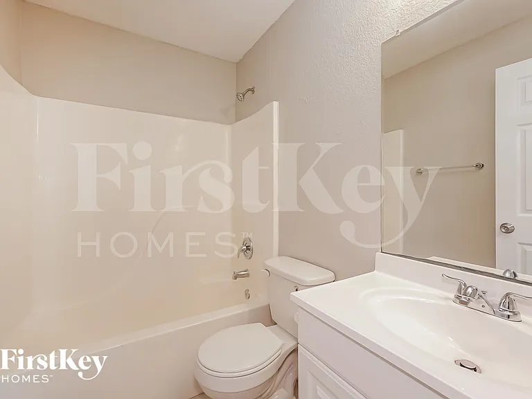 2565 Vogler Ln — Photo 16