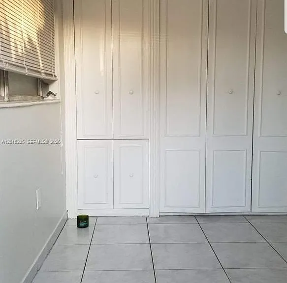 554 NE 68th St #4 — Photo 8