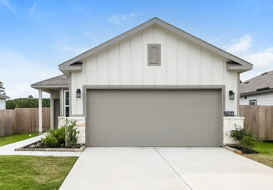 17859 Lionheart Rd