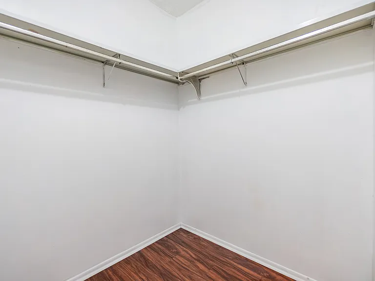 701 Poinsettia Rd #306 — Photo 21