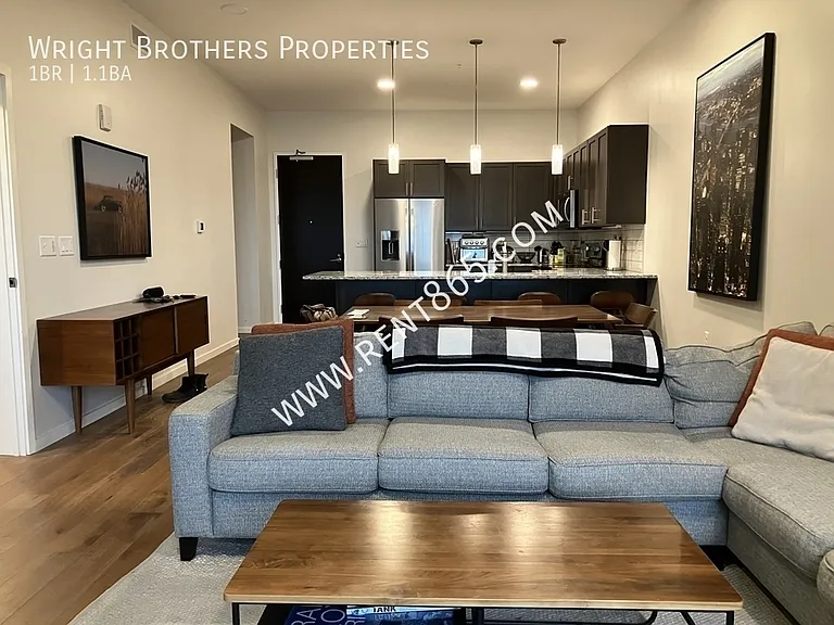 333 W Depot Ave #520 — Photo 3