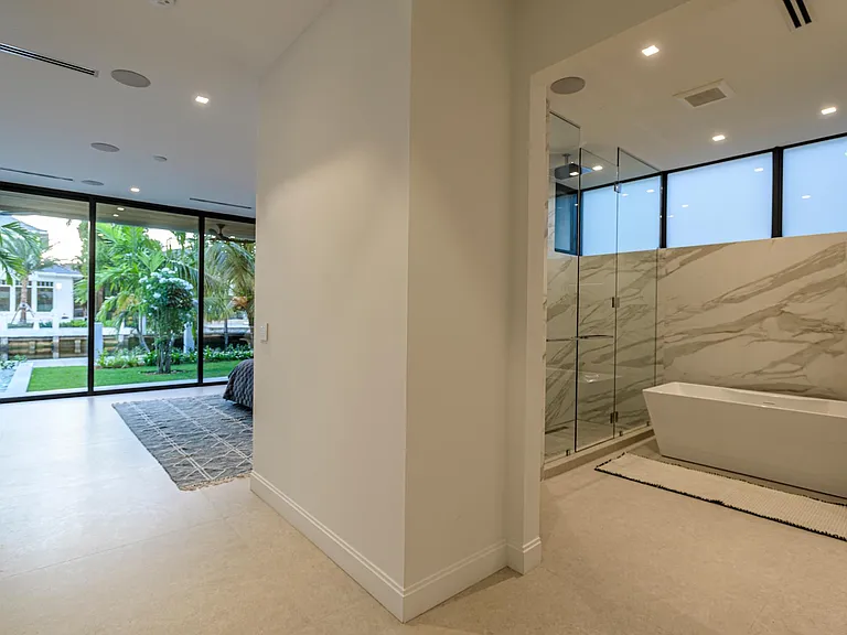 401 Royal Plaza Dr — Photo 40