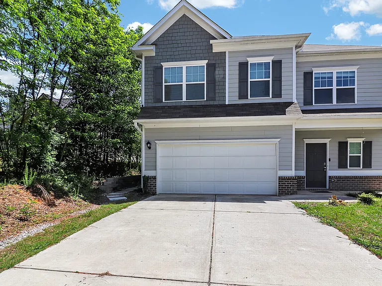 40 Eagle Dr NW — Photo 1