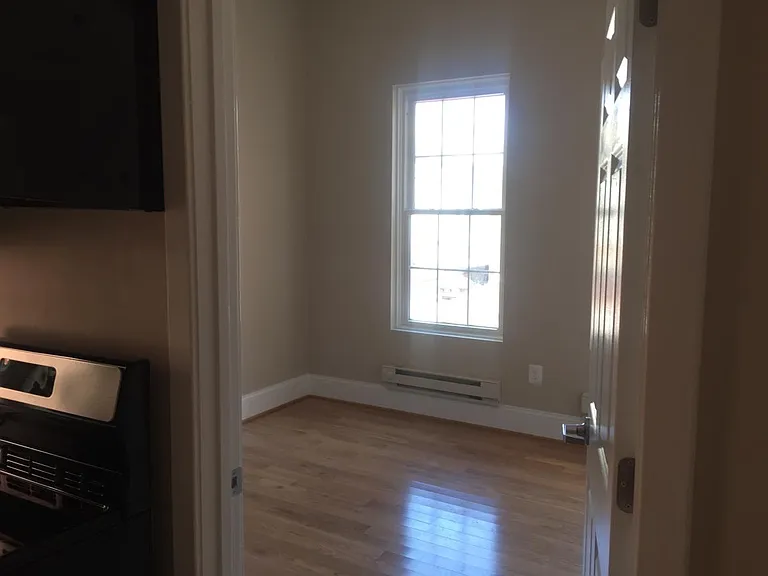 511 Park Ave #2D — Photo 3