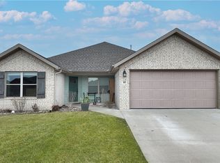 300 Citation St, Centerton, AR 72719