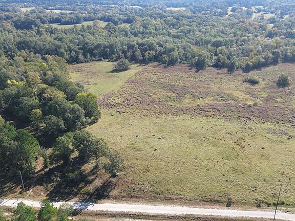 2nd image of 300 Buckhorn Creek Trl