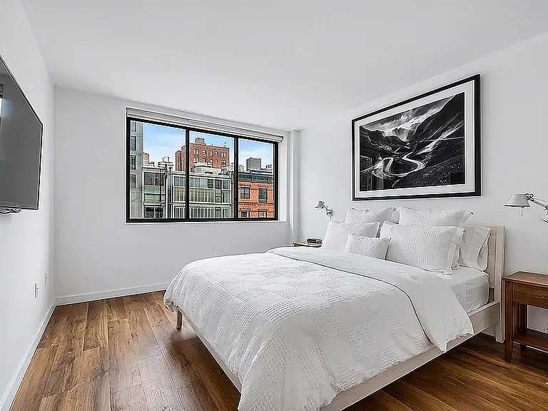 1425 York Ave #2A — Photo 4