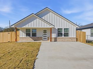 945 Holt Ave, Waco, TX 76706