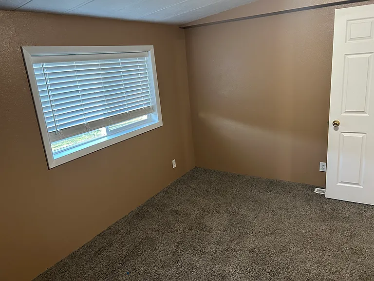 209 Pintler St — Photo 32