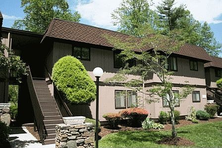 1st image of 23 Lake Dr