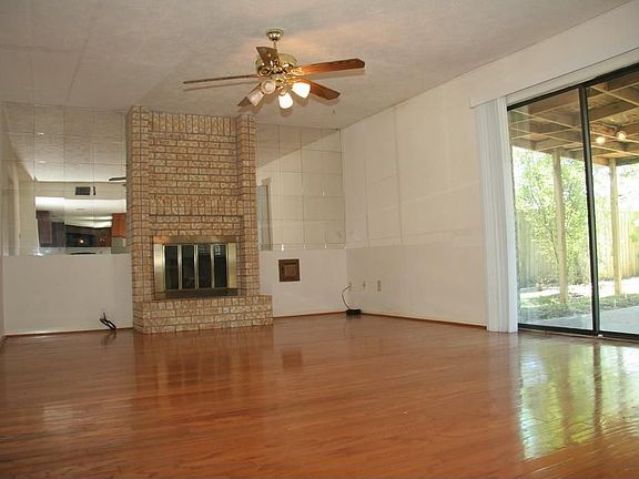 3rd image of 8610 Jubilee Dr