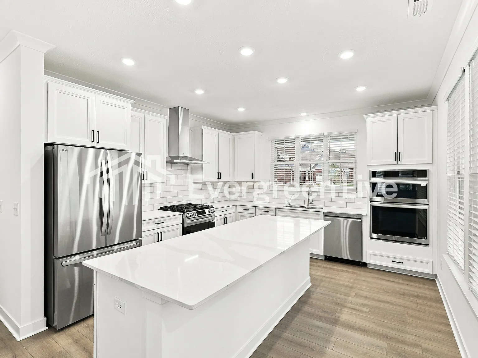 2 bed, 2.0 bath, 1915 sqft, $2,195 — Photo 4