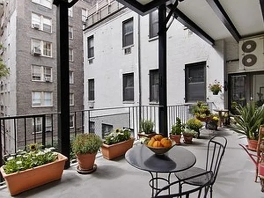 Sold by Corcoran | media 15