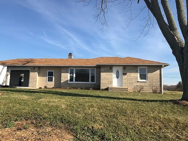 829 S Poplar St photo 1