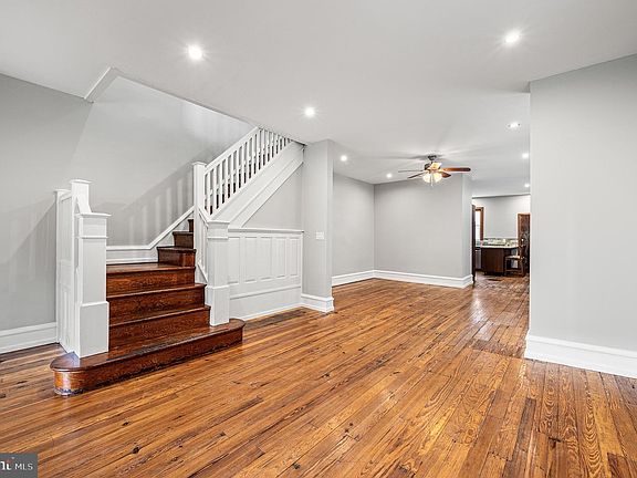 5th image of 5321 Locust St