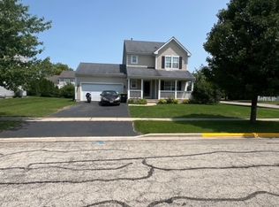 216 Winding Trl, Genoa, IL 60135