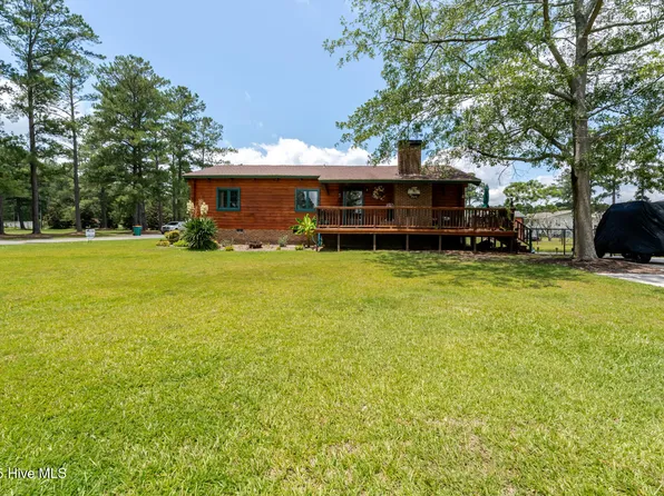 13 Monmouth Drive, Elizabethtown, NC 28337