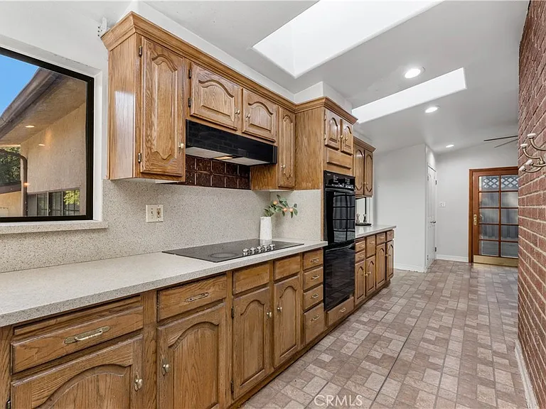 9348 Tujunga Canyon Blvd — Photo 30