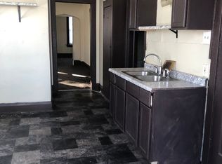 2608 W Walnut St, Milwaukee, WI 53205