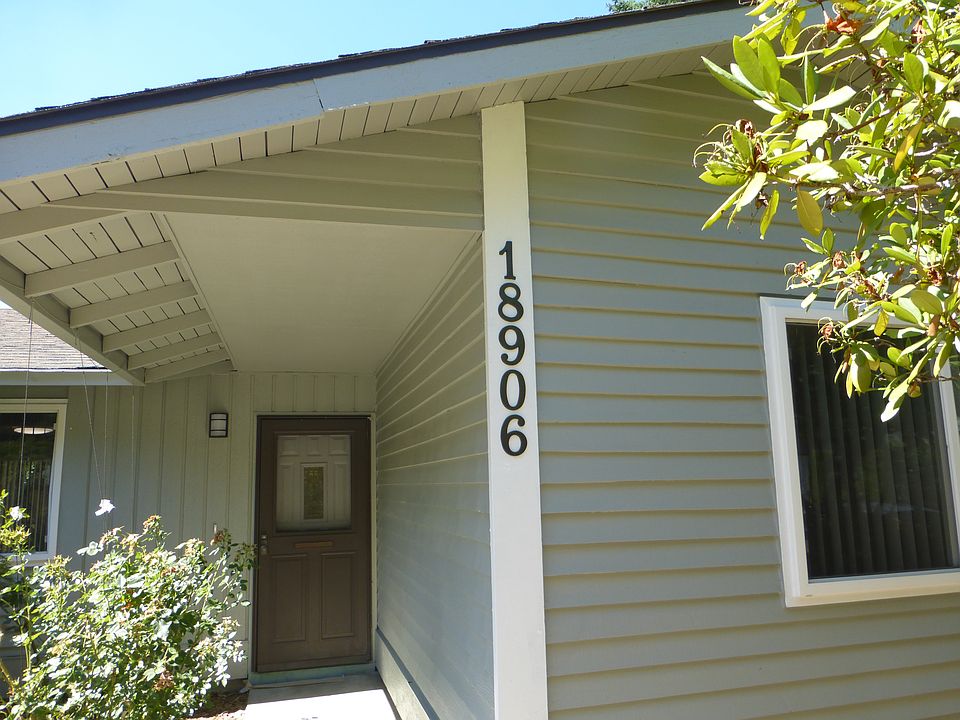 Front of rambler one level home