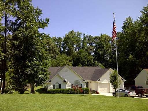 2nd image of 233 Harlan Heights Rd