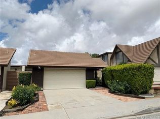 27171 Rio Garza Dr, Santa Clarita, CA 91354