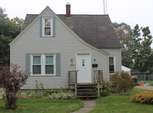 388 W 19th St, Holland, MI 49423