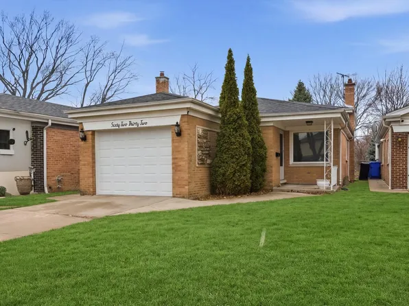 (undisclosed Address), Chicago, IL 60646