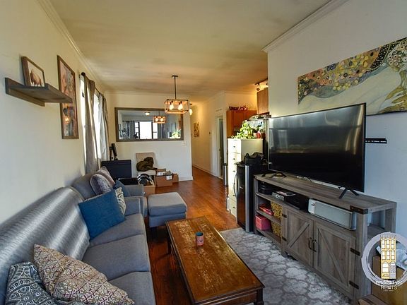 5th image of 20 Underhill Ave #3F