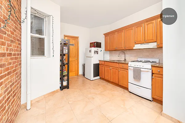 Rented by Triplemint | media 37