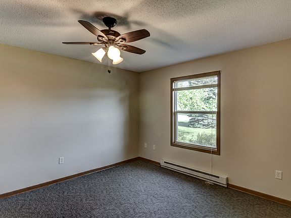 4th image of 2216 11th Ave E