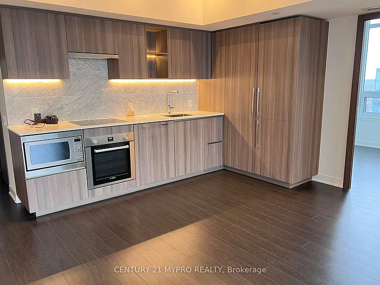 17 Bathurst St #3710 — Photo 4
