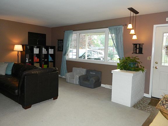 4th image of 271 Orchard Dr