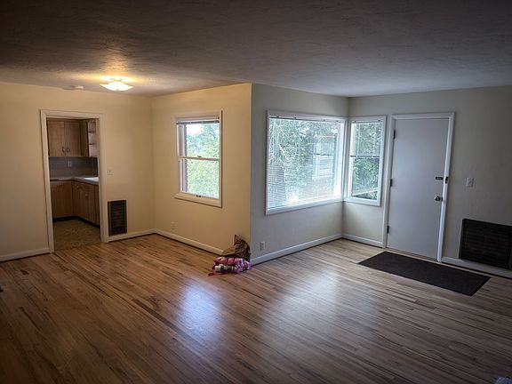 5th image of 8650 SW Canyon Ln
