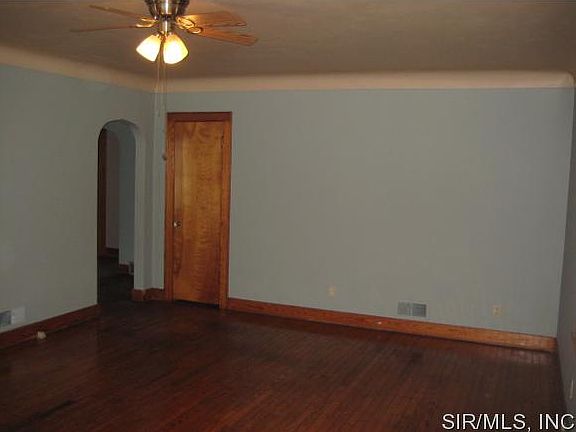 3rd image of 501 Alice Ave