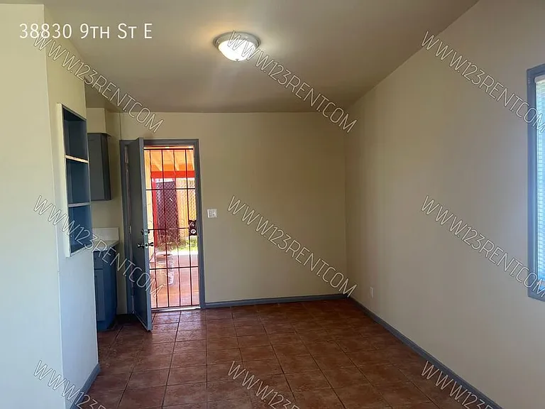 38830 9th St E — Photo 14