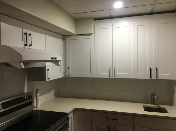 655 Monte Pl, Coquitlam, BC V3C 5E8