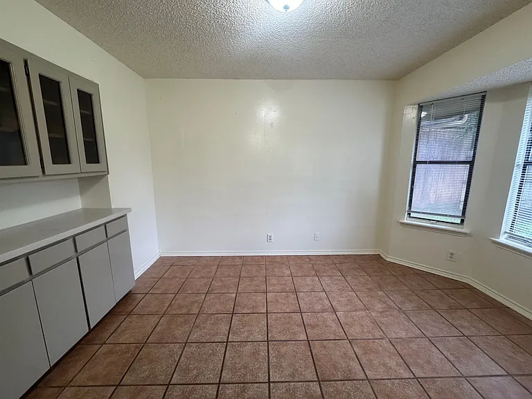 5604 Fireside Dr — Photo 9