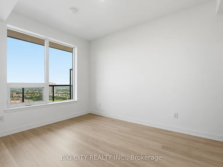 5105 Hurontario St #1401 — Photo 18