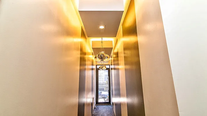 Rented by Nooklyn NYC LLC | media 9