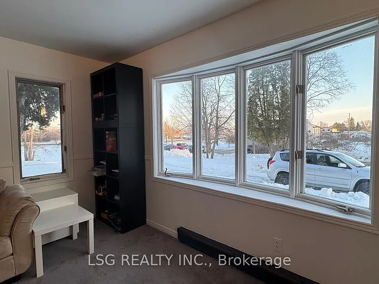 754 The Queensway S #MAIN — Photo 12
