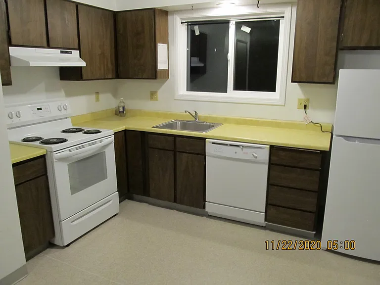 6145 Onyx Ave — Photo 1