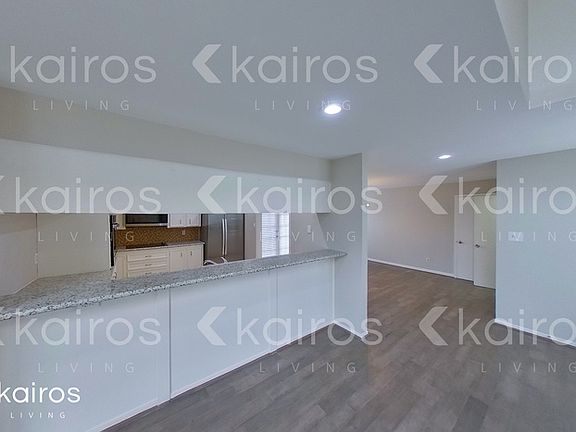 4th image of 14802 Royal Birkdale St