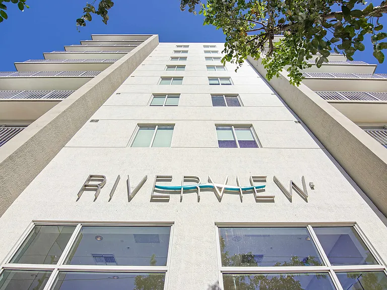 Riverview One Apartments — Photo 26